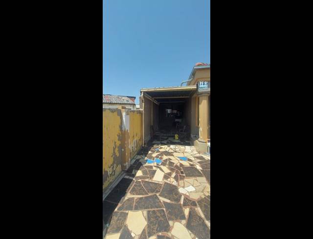 3 BEDROOM HOUSE FOR SALE IN PROTEA GLEN